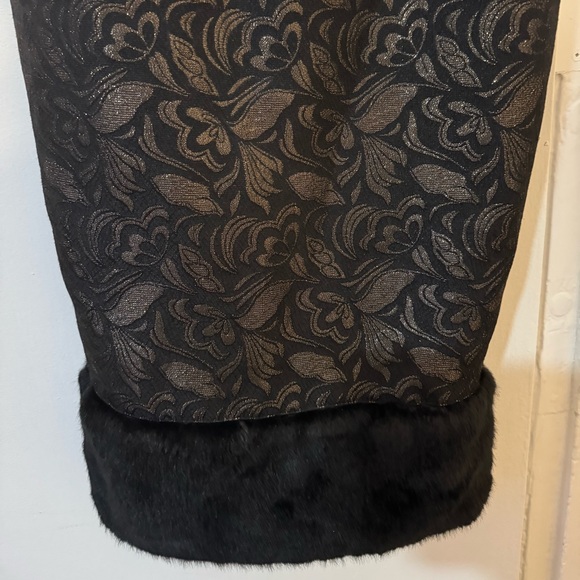 Collectif Black and Gold Juliette Jacquard Pencil Dress - Picture 4 of 11